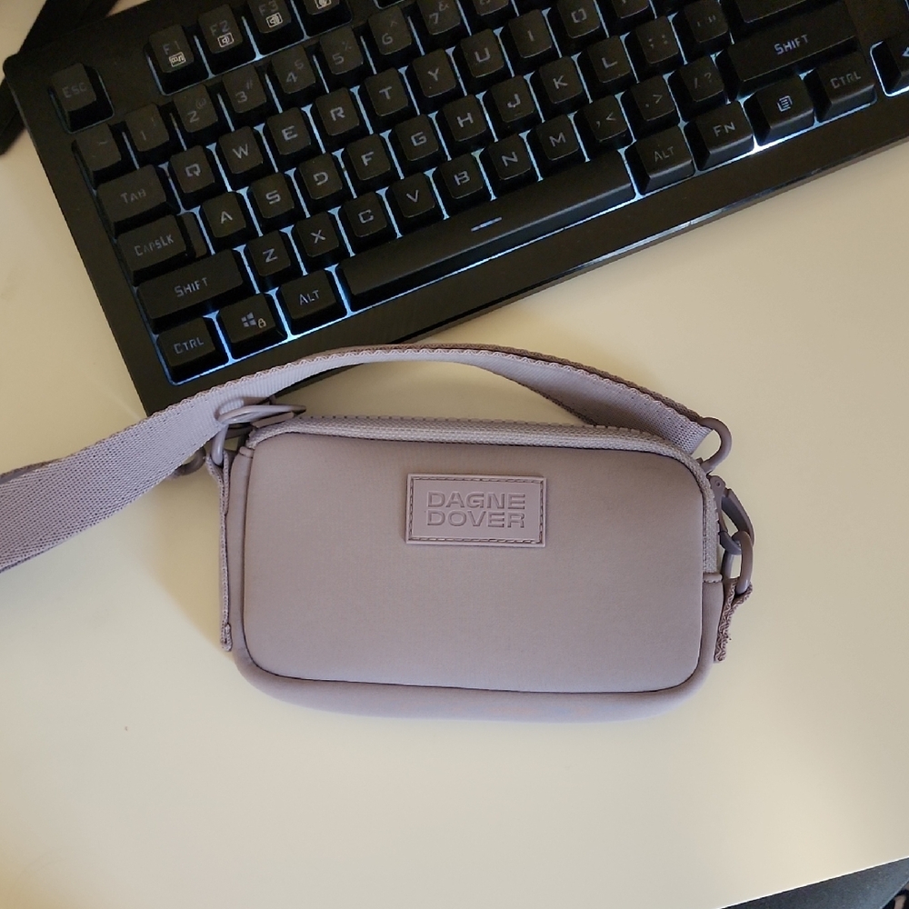 Dagne Dover Mara Phone Sling Lavander